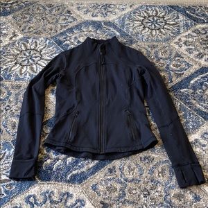 BLACK LULULEMON JACKET